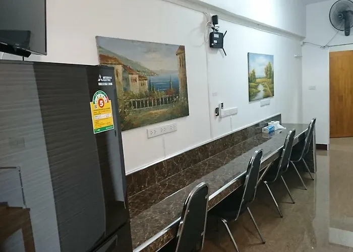 18Floor Condo Close To Mrtwith 2 Bedrooms In Hua Mak